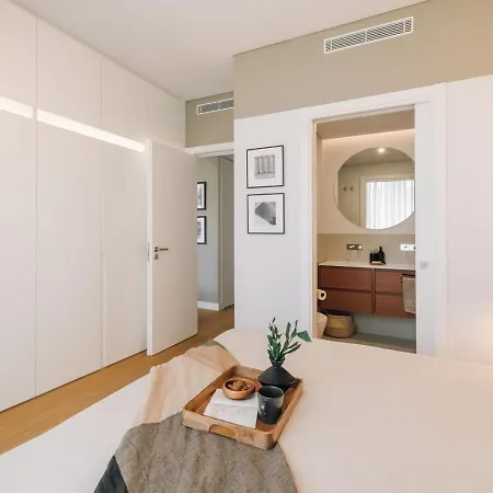 Carvalhal - 2 Bedrooms And Pool In Avenidas Novas * Lisboa